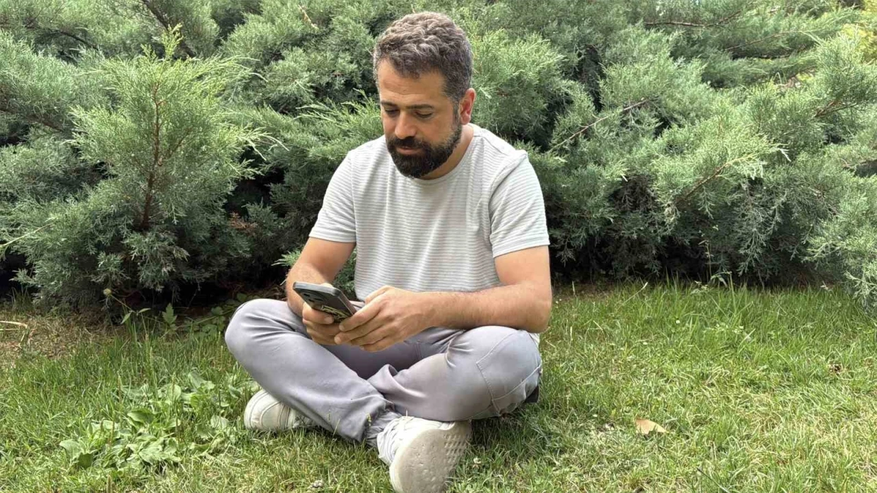 Tilki ile kurduğu bağ, görenlerin içini ısıttı
