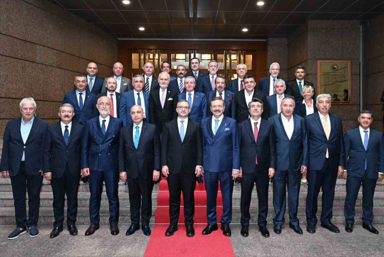 TOBB Başkanı Hisarcıklıoğlu, TCMB Başkanı Karahan ile g&ouml;r&uuml;şt&uuml;
