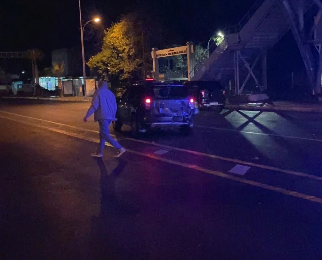Tofaş kağıt gibi katlandı: 3 yaralı