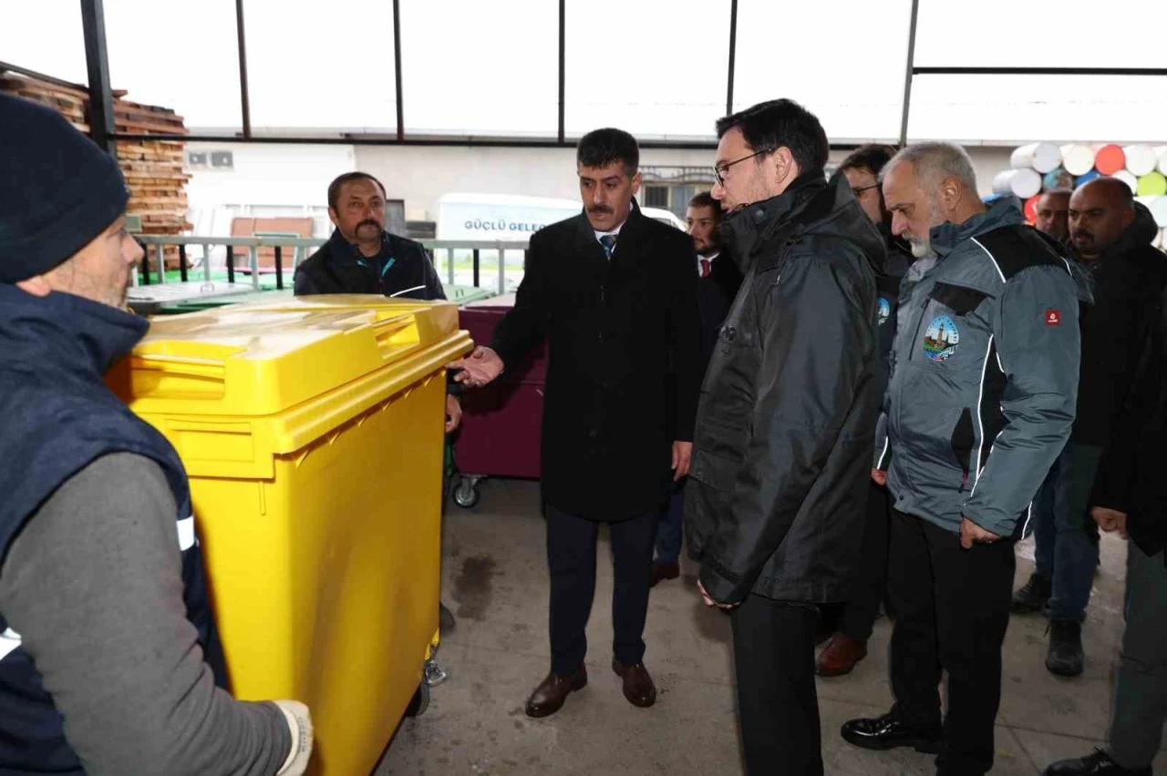 Tokat Belediyesi&rsquo;nden &ccedil;&ouml;p tenekeleri i&ccedil;in sıra dışı test
