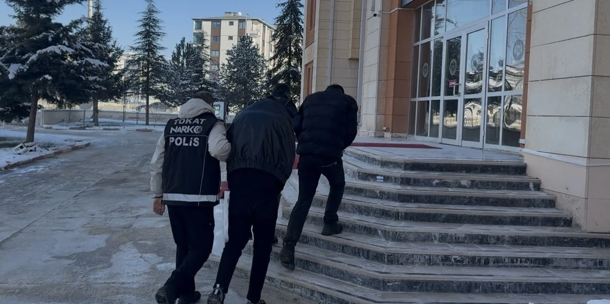 Tokat&rsquo;ta 107 gram kokain ele ge&ccedil;irildi
