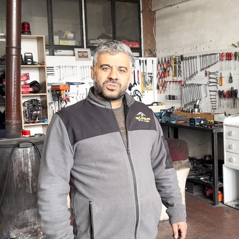 Tokat&rsquo;ta kar duvarları yolu t&uuml;nele &ccedil;evirdi
