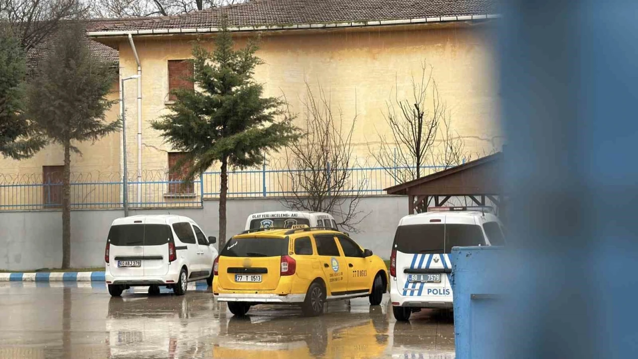 Tokat&rsquo;ta takside ka&ccedil;ak g&ouml;&ccedil;men yakalandı
