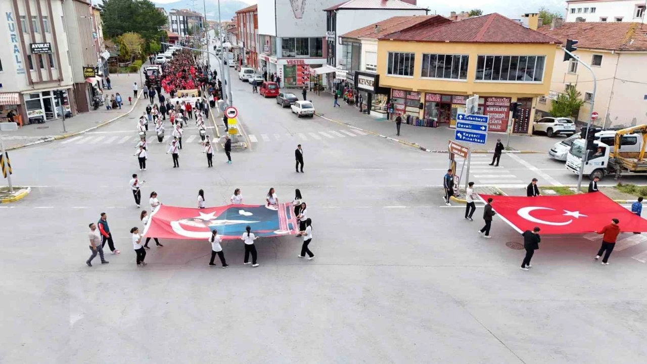 Tomarza&rsquo;da 19 Mayıs coşkusu başladı
