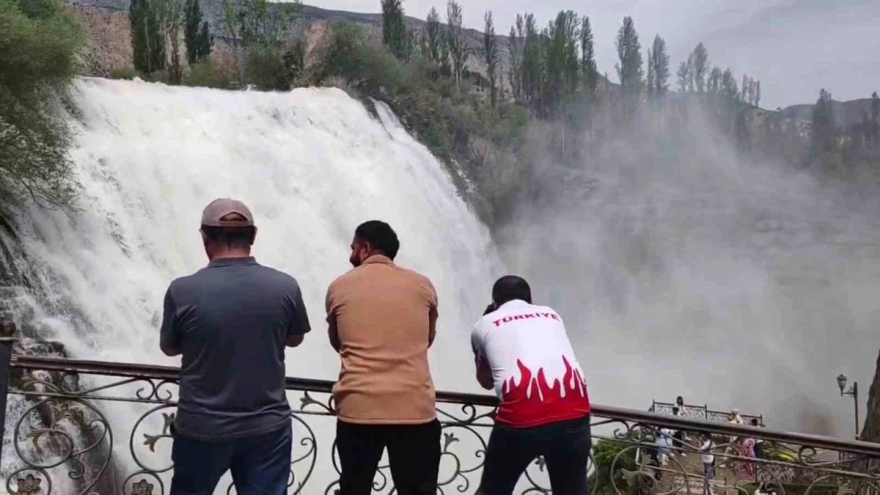 Tortum ve Uzundere’de foto safari heyecanı
