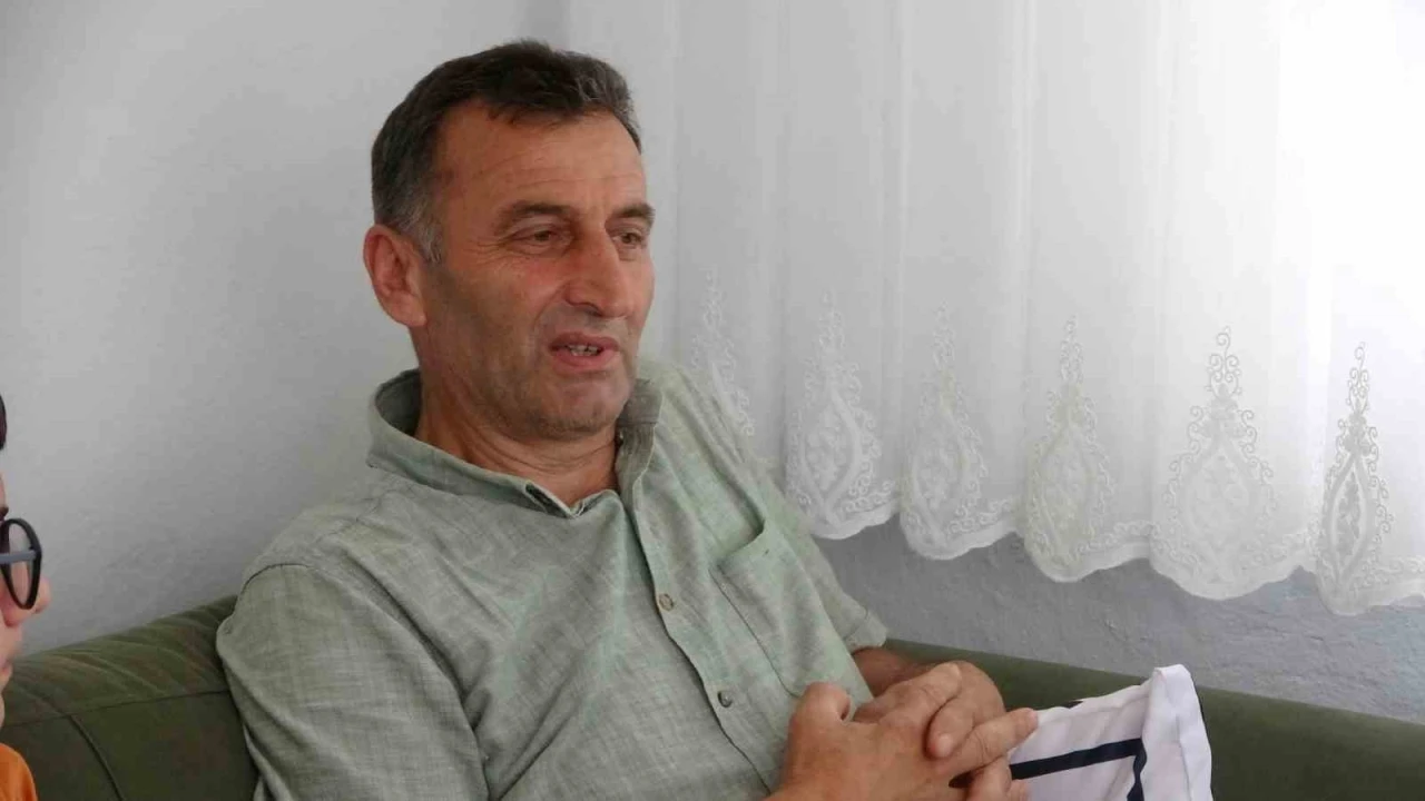 Torununa destek i&ccedil;in 46 yıl sonra sınava girdi, T&uuml;rkiye birinciliğiyle gururlandı
