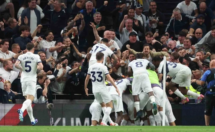 Tottenham, 427 g&uuml;n sonra tekrar Premier Lig&rsquo;de lider
