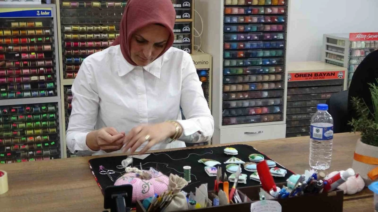 Trabzon&rsquo;da kadın emeği &uuml;retime d&ouml;n&uuml;ş&uuml;yor: Yerel sanatlar d&uuml;nyaya a&ccedil;ılıyor
