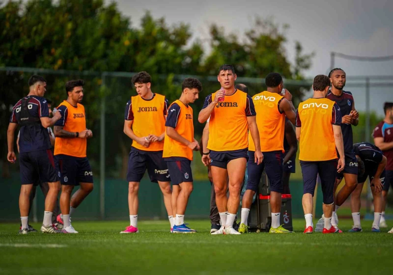 Trabzonspor&rsquo;da yeni sezon mesaisi s&uuml;r&uuml;yor
