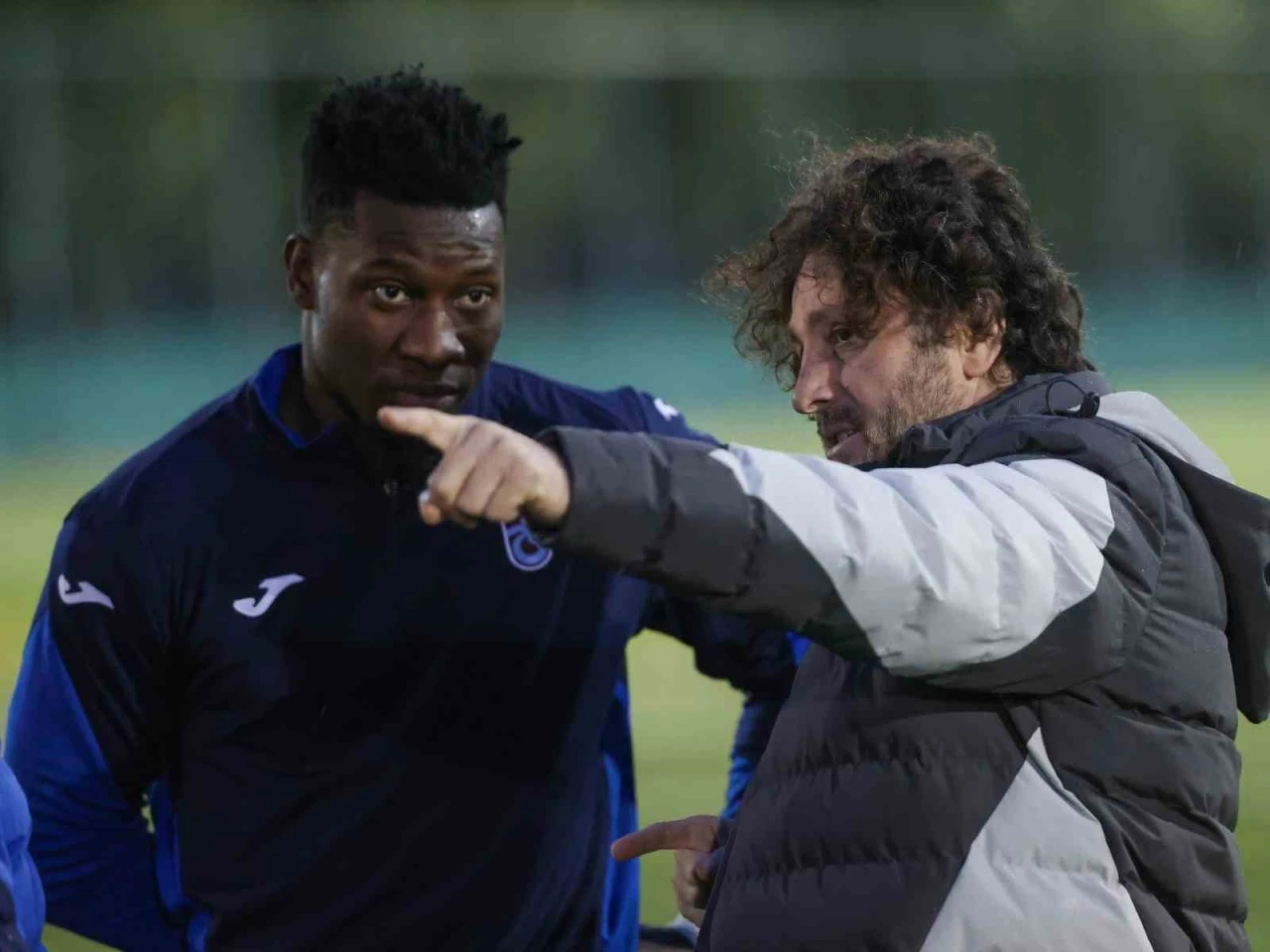 Trabzonspor&rsquo;un yeni transferi Chibuike Nwaiwu ilk antrenmanına &ccedil;ıktı
