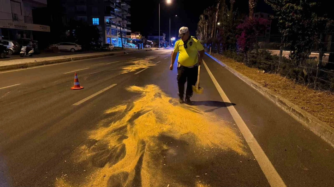 Trafik polisinden &ouml;rnek davranış
