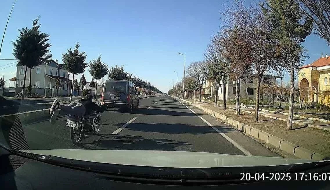Trafikte ihlal üstüne ihlal yaptı
