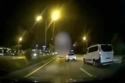 Trafikte makas atan sürücüye 9 bin lira ceza kesildi
