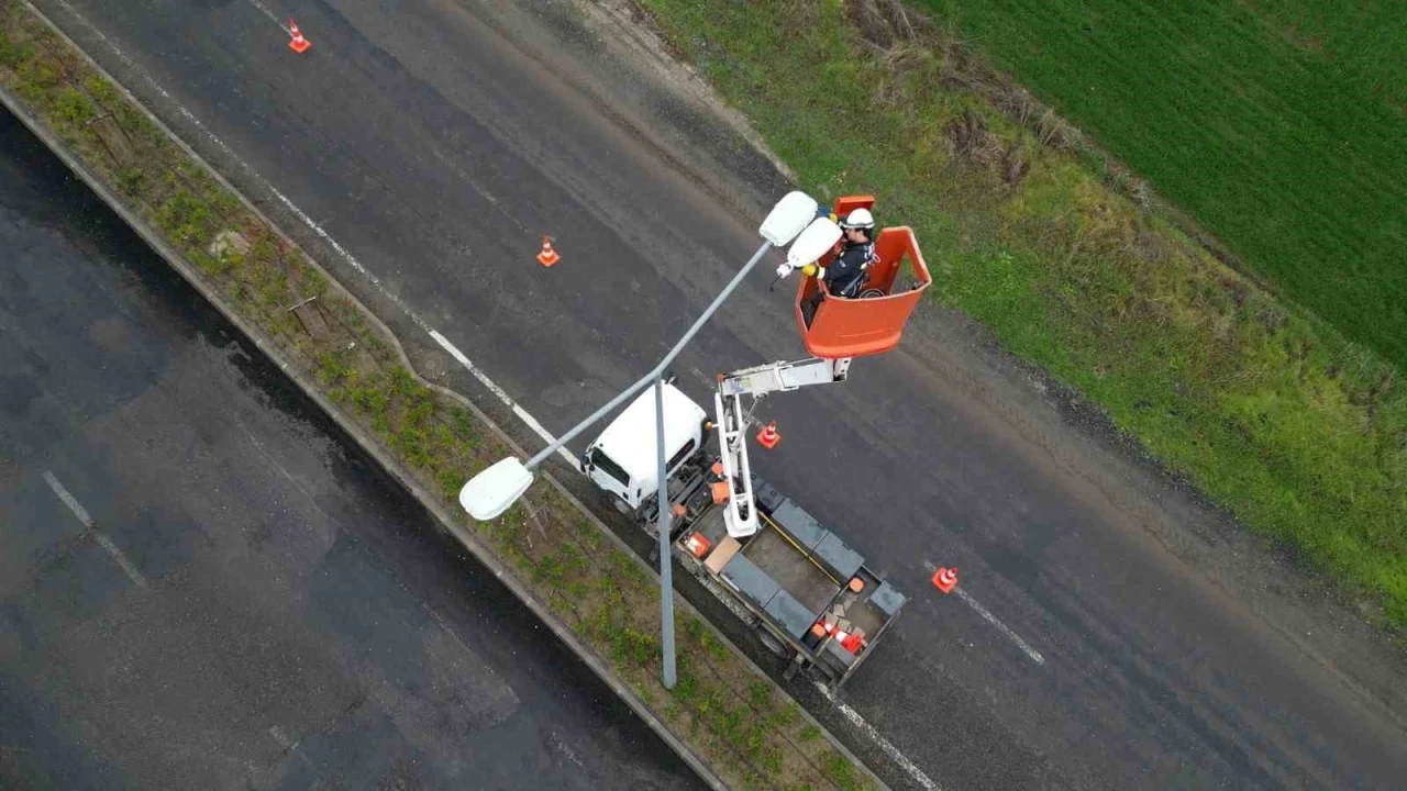 Trakya&rsquo;da sokak aydınlatmalarında LED d&ouml;n&uuml;ş&uuml;m s&uuml;reci başladı
