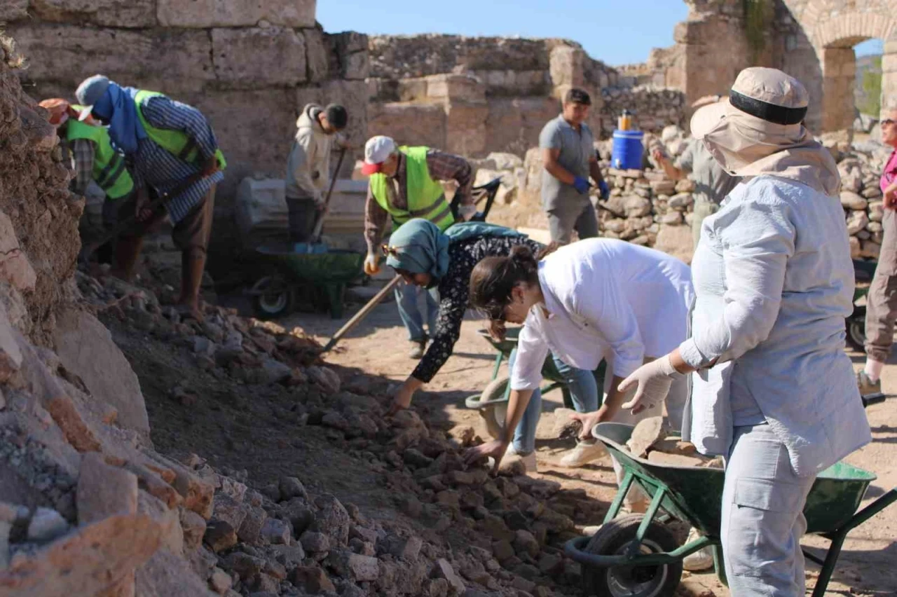Tralleis Antik Kenti’nde 2025 yılı kazıları başladı
