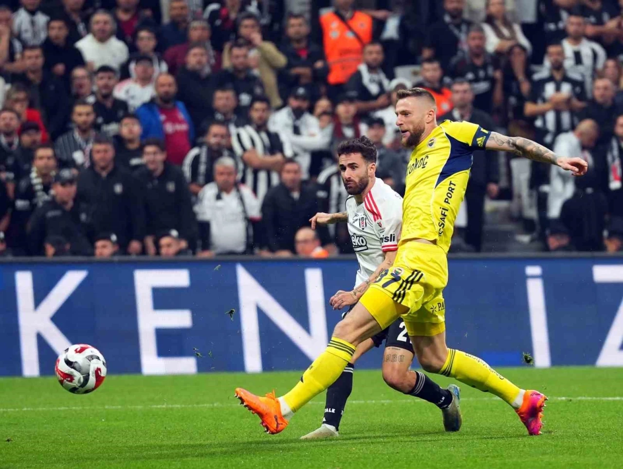 Trendyol Süper Lig: Beşiktaş: 2 - Fenerbahçe: 3 (Maç sonucu)
