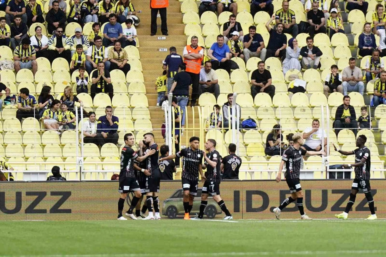 Konyaspor, Fenerbahçe Karşısında Erken Üstünlük Sağladı