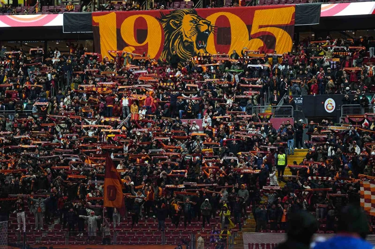 Trendyol S&uuml;per Lig: Galatasaray: 1 - Kayserispor: 0 (Ma&ccedil; devam ediyor)
