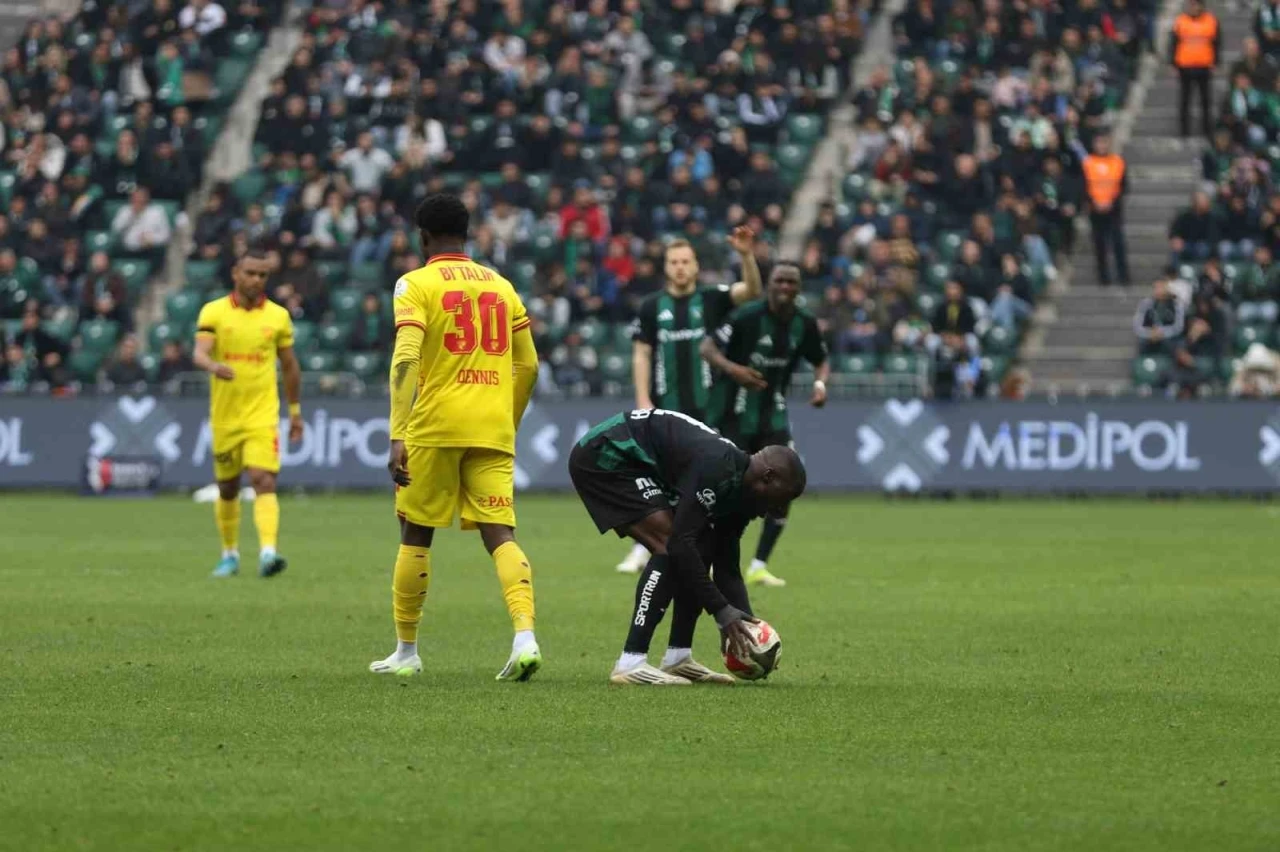 Trendyol S&uuml;per Lig: Kocaelispor: 1 - G&ouml;ztepe:1 (Ma&ccedil; sonucu)
