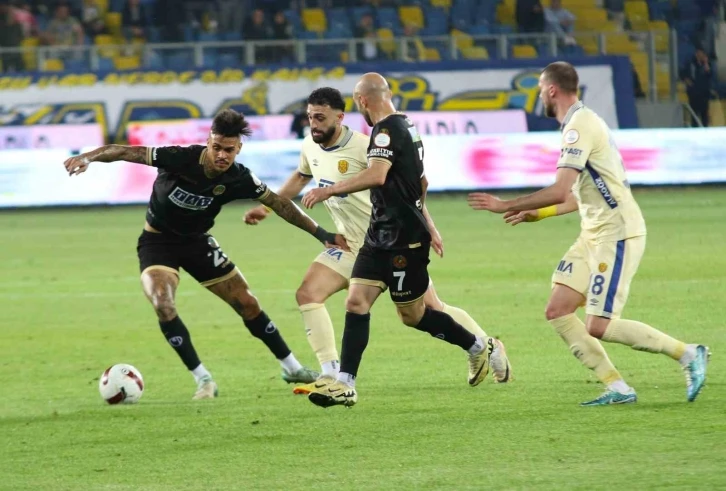 Trendyol Süper Lig: MKE Ankaragücü: 1 - Alanyaspor: 0 (İlk yarı)
