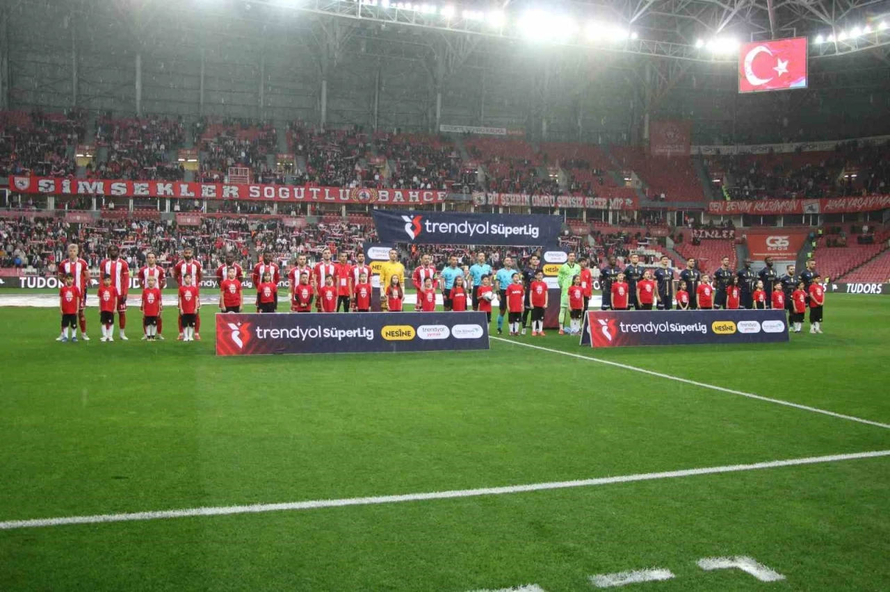 Trendyol Süper Lig: Samsunspor: 0 - Kasımpaşa: 0 (Maç devam ediyor)