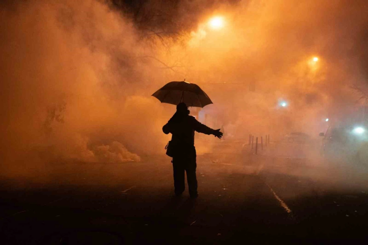 Trump, Minnesota&rsquo;daki protestoları bastırmak i&ccedil;in askeri g&uuml;&ccedil; kullanmakla tehdit etti
