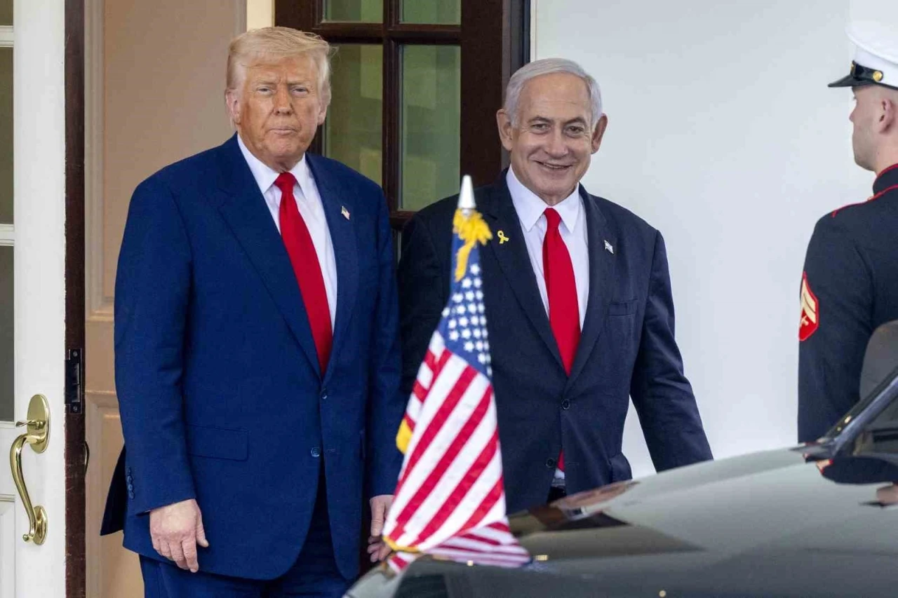 Trump, Netanyahu’nun yargılandığı yolsuzluk davasının iptalini istedi
