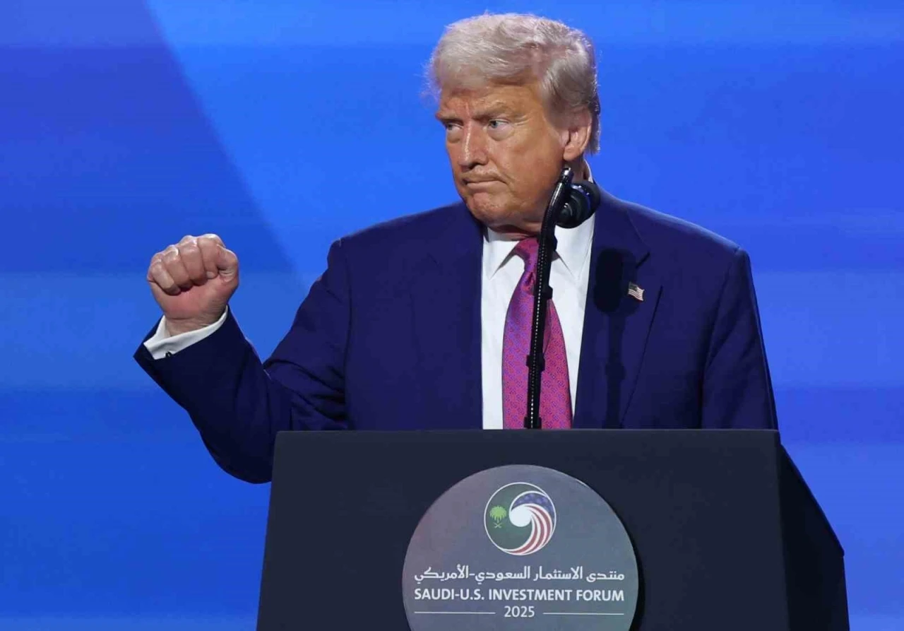 Trump: &quot;Suriye’ye yönelik tüm yaptırımları kaldırıyoruz&quot;
