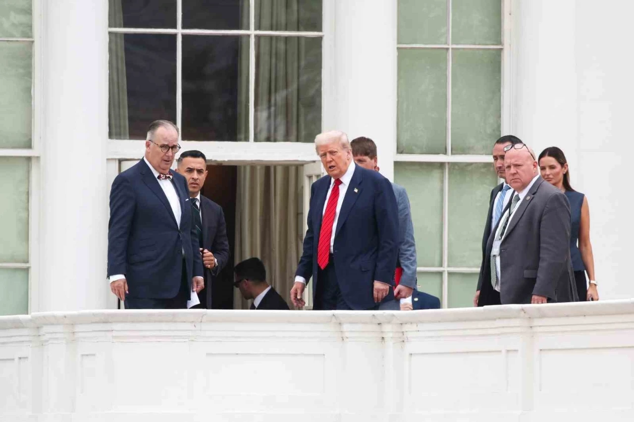 Trump’tan Beyaz Saray çatısına "nükleer füze inşa edeceğiz" çıkışı