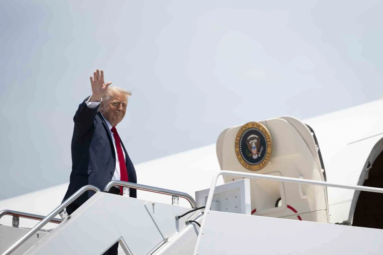Trump&rsquo;tan İran&rsquo;a: "N&uuml;kleer silaha sahip olacak durumda değiller"
