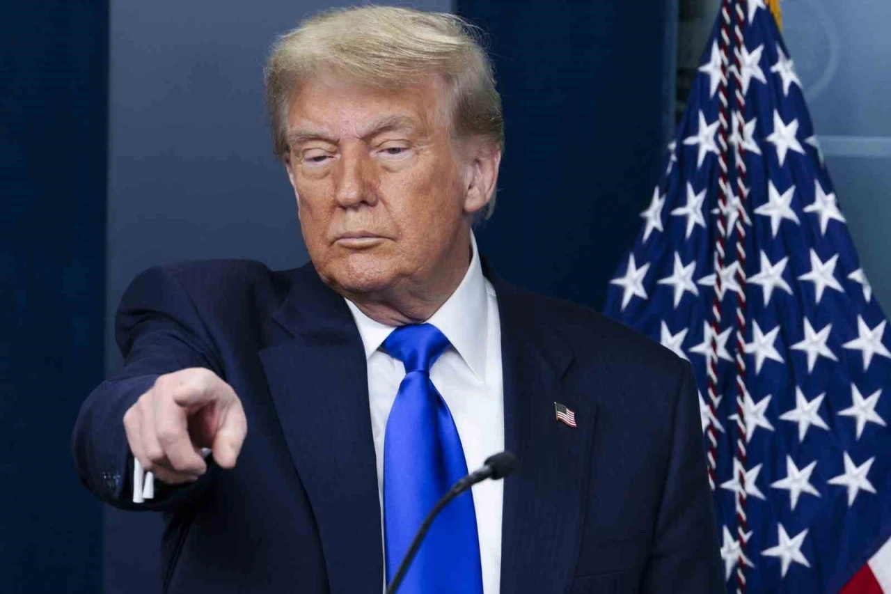 Trump’tan İran’ın dini lideri Hamaney’e: &quot;Onu çok çirkin ve aşağılayıcı bir ölümden kurtardım&quot;
