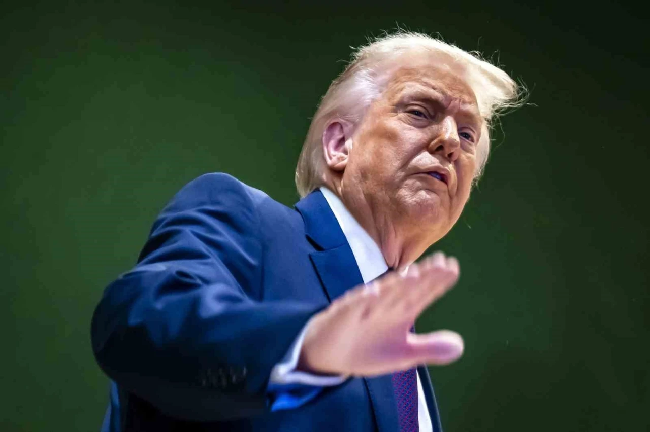 Trump&rsquo;tan Kanada&rsquo;ya &Ccedil;in&rsquo;le ticaret anlaşması tehdidi: "Y&uuml;zde 100 g&uuml;mr&uuml;k vergisi uygulanır"
