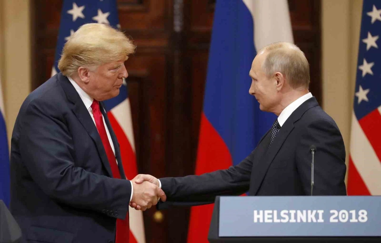 Trump ve Putin telefonda görüştü
