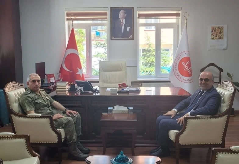 Tuğgeneral Fatih Dağlı’dan İl Müftüsü Lütfü İmamoğlu’na nezaket ziyareti
