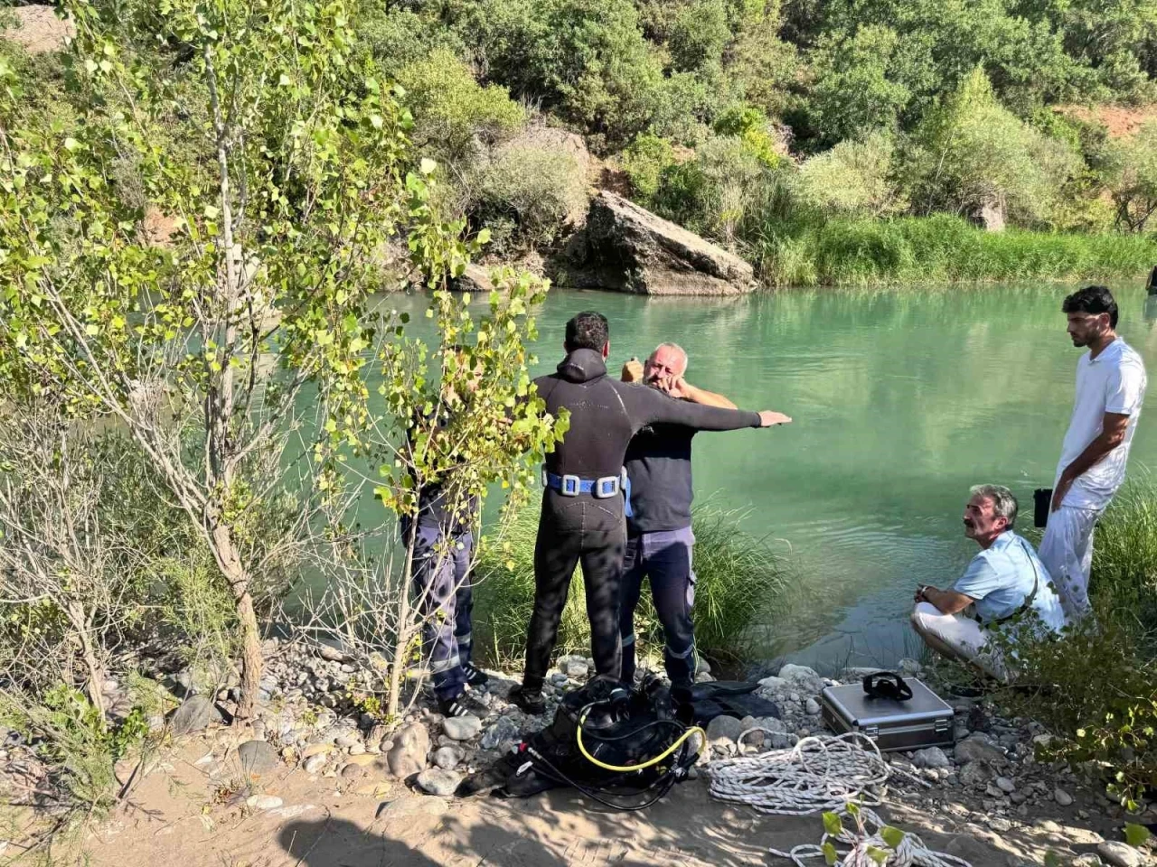 Tunceli’de çaya giren iki arkadaştan biri boğuldu, diğeri kurtarıldı
