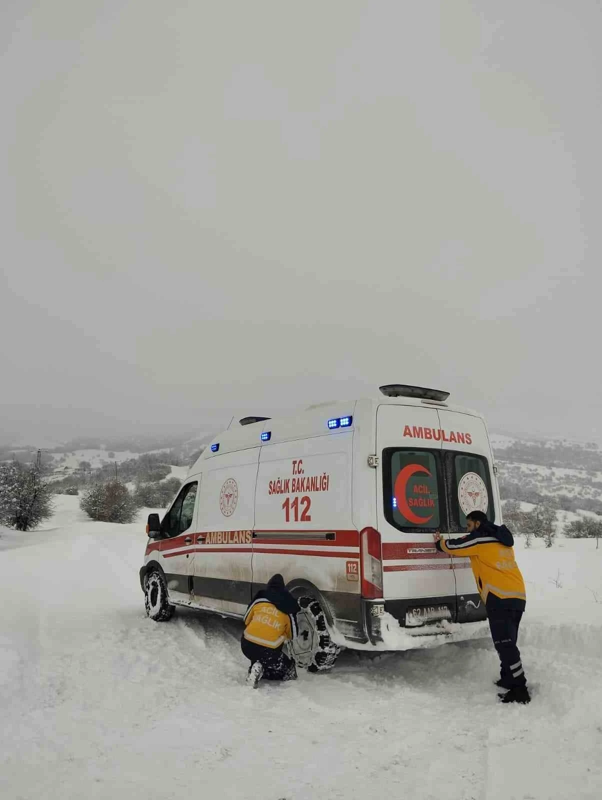 Tunceli&rsquo;de kanser hastası i&ccedil;in ekipler seferber oldu
