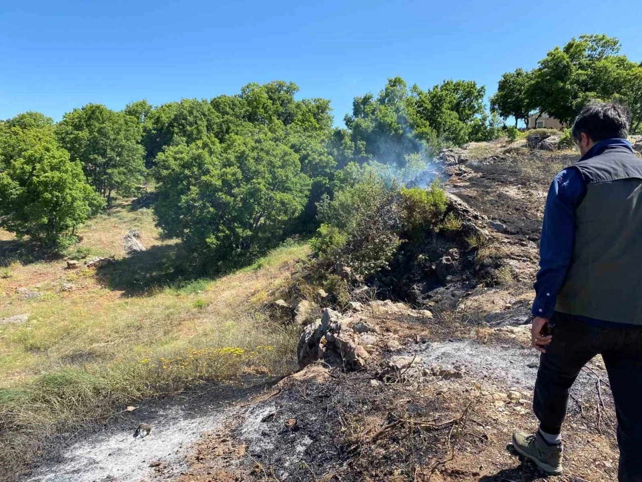 Tunceli’de yangın köye sıçramadan engellendi
