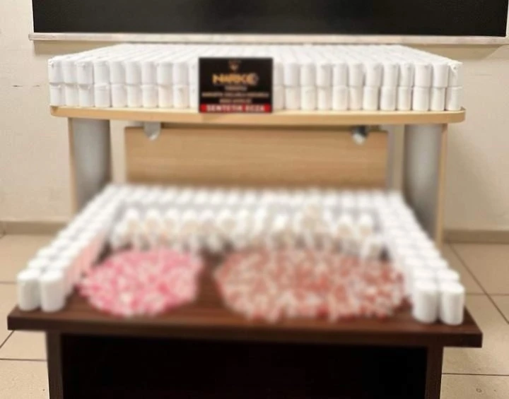 Turgutlu&rsquo;da 56 bin 336 sentetik hap ele ge&ccedil;irildi
