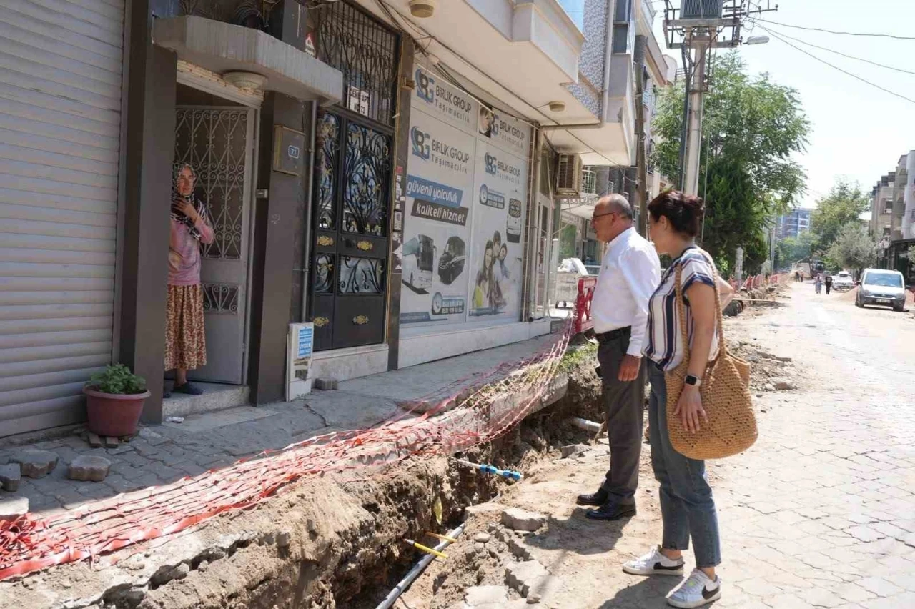 Turgutlu&rsquo;da altyapı seferberliği s&uuml;r&uuml;yor
