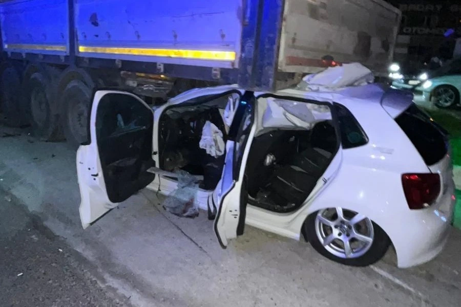 Turgutlu&rsquo;da trafik kazası: 1 &ouml;l&uuml;, 2 yaralı
