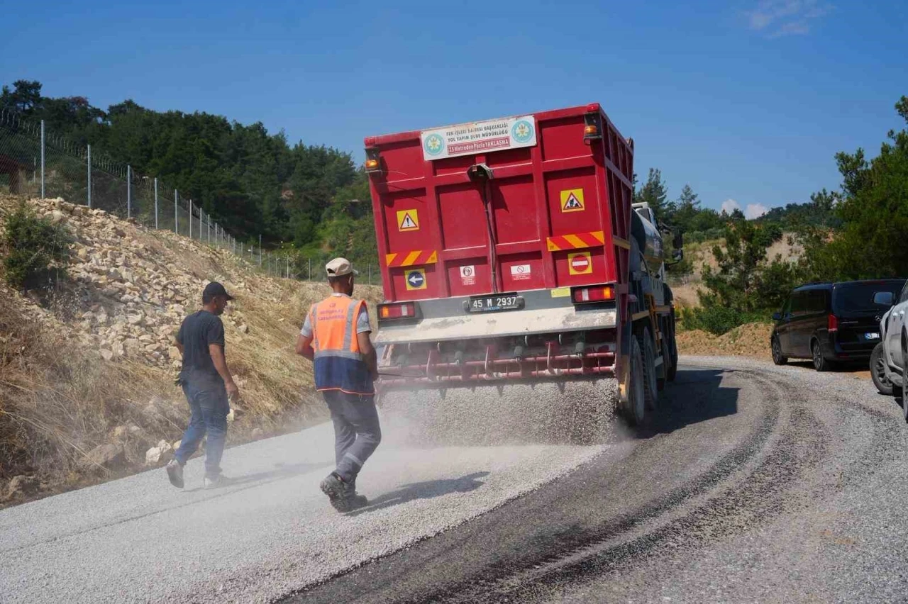 Turgutlu&rsquo;da yol seferberliği
