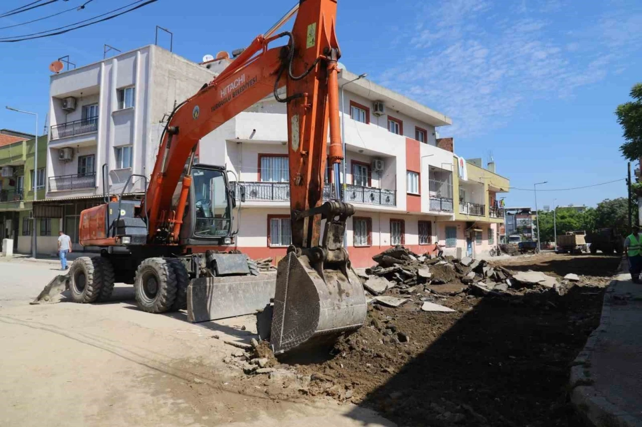 Turgutlu’nun Atatürk Mahallesindeki bütün sokaklar yenileniyor

