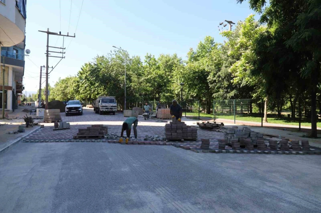 Turgutlu’nun yolları yenileniyor
