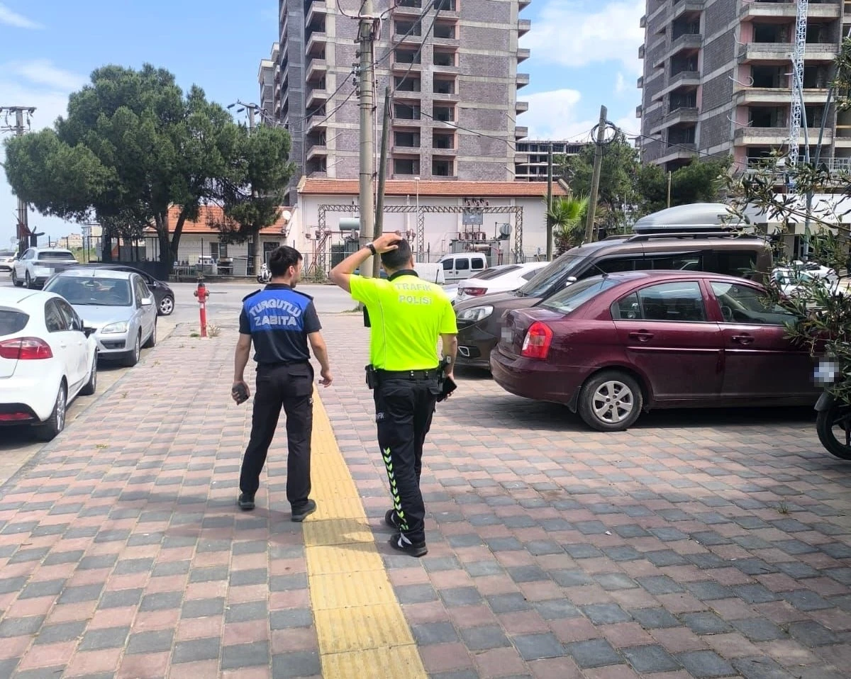 Turgutlu Zabıtası ve trafik ekiplerinden ortak denetim
