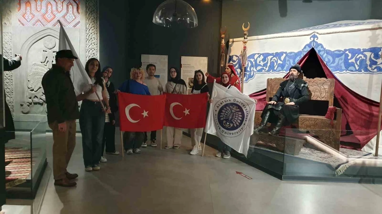 Turizm Fakültesi öğrencileri Erzurum Müzesine hayran kaldı
