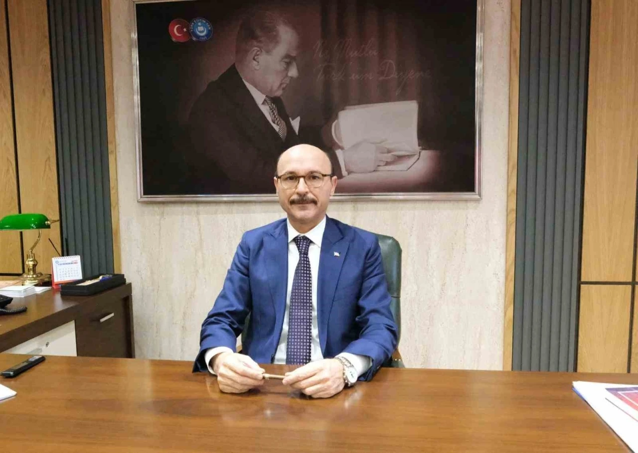 T&uuml;rk Eğitim-Sen Başkanı Geylan: "&Ccedil;anakkale Zaferi, cesaret ve kahramanlığın tarihe kazındığı b&uuml;y&uuml;k bir zaferdir"
