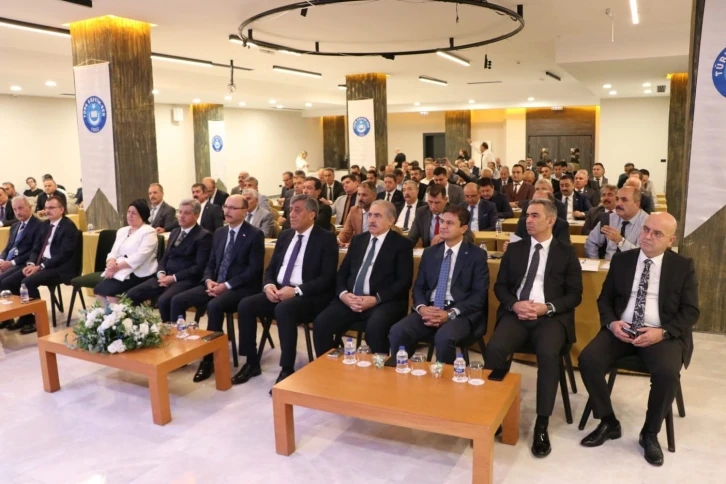 T&uuml;rk Eğitim-Sen Genel Başkanı Geylan&rsquo;dan &ouml;ğretmenler i&ccedil;in &lsquo;bir maaş ikramiye&rsquo; talebi
