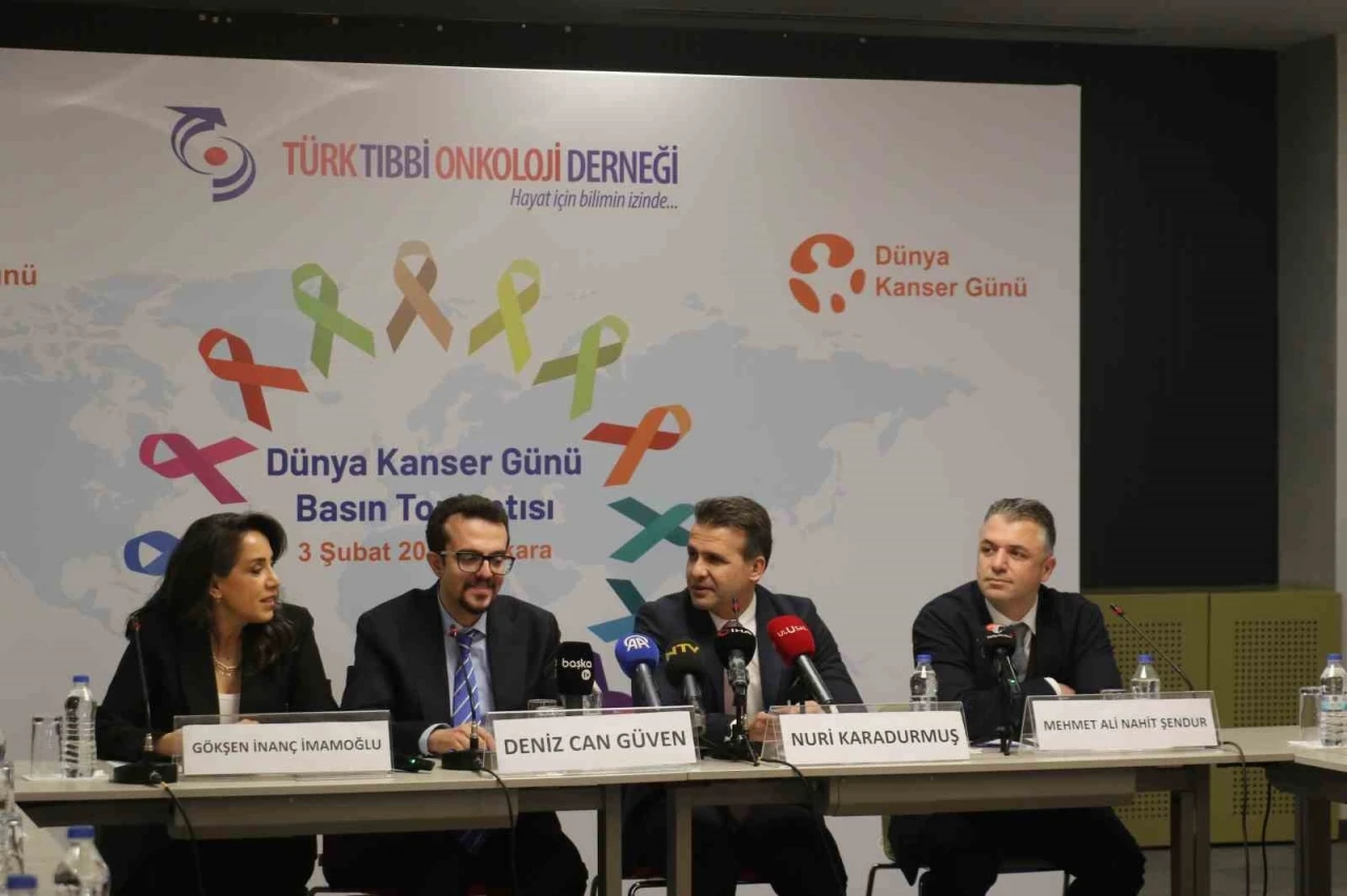T&uuml;rk Tıbbi Onkoloji Derneği Başkanı Karadurmuş: "Pozitif bilime inanın, erken tanıyı ka&ccedil;ırmayın ve sağlığınızı ertelemeyin"
