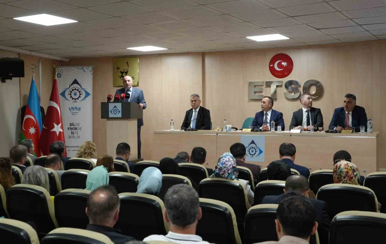 Türkiye-Azerbaycan iş dünyası Erzurum’da buluştu
