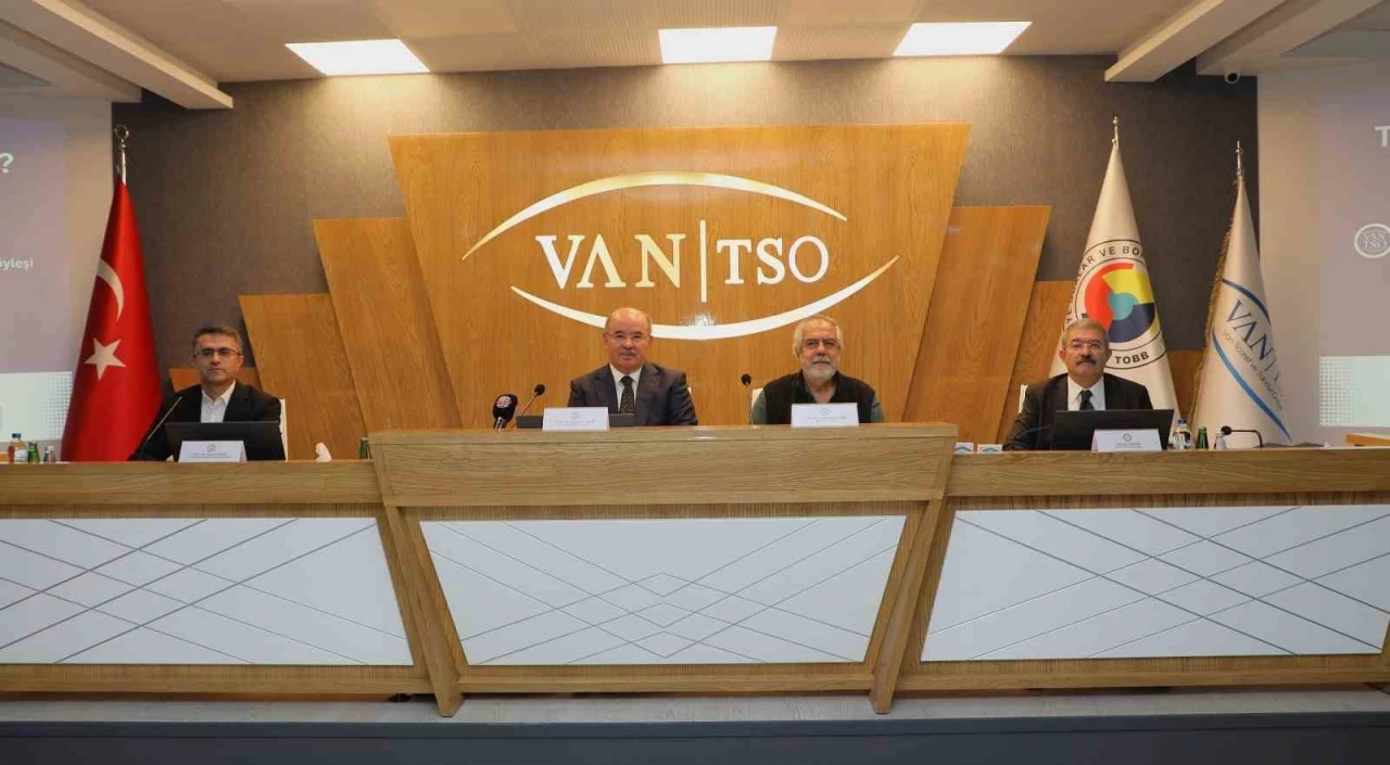 T&uuml;rkiye&rsquo;de barışın toplumsal, siyasal ve ekonomik boyutları masaya yatırıldı
